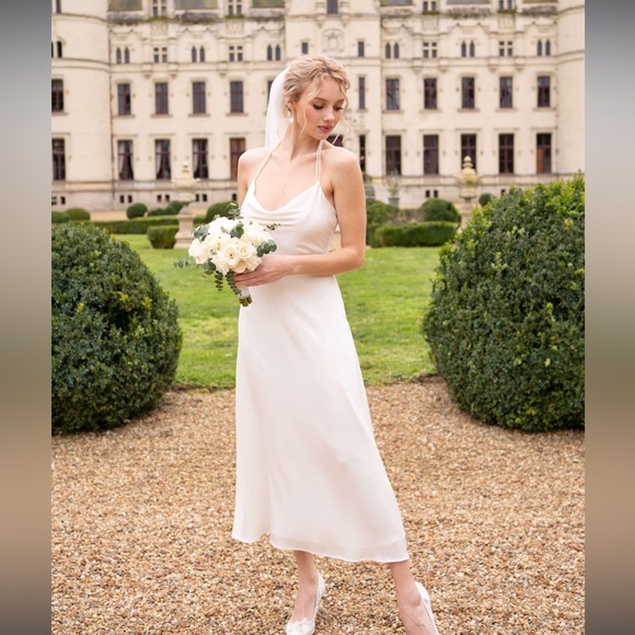 Gaala Paris Backless Valentina Dress in Deep Green - Picture 8 of 11